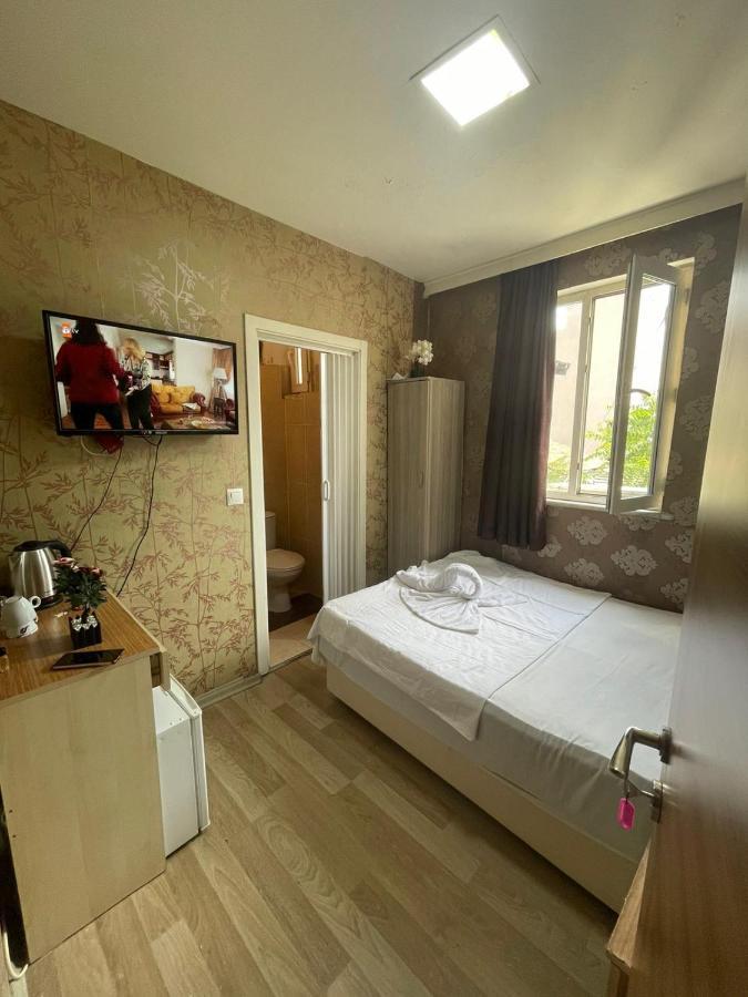 Taksim Flower Suit And Apartments Istanbul Room photo